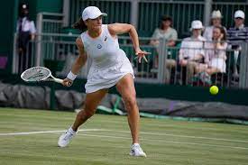 Polish french open champion iga świątek put in a relentless display against karolina pliskova in the. Iga Swiatek Zdecydowanie Ocenila Swoja Gre Na Wimbledonie Tenis Sport Pl