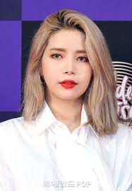 See more ideas about solar mamamoo, mamamoo, solar. Mamamoo Pics On Twitter Mamamoo Heart Shaped Face Hairstyles Solar Mamamoo