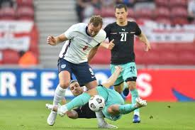 Nell'elenco che segue abbiamo la storia della nazionale dell'inghilterra agli europei il ruolo dominante del calcio inglese nell'ultimo. Jh9 55om3ma1km