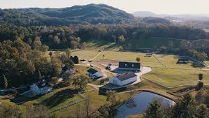 Fishing is permitted with a license. The 10 Best Hendersonville Cabin Rentals Cabins With Photos Tripadvisor Vacation Rentals In Hendersonville Nc