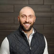 Thomas Huling's Instagram, Twitter & Facebook