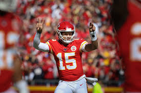 It's why he's been the exciting player in the nfl this season. Super Bowl Lv Bucs Spielen In Weiss Chiefs In Rot Footballr