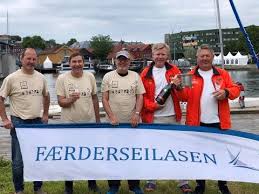 Færderseilasen, also called færder'n, is a regatta that is held on the second weekend in june by the royal norwegian yacht club. Ostlands Posten