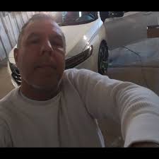 🌿 Research shows rosemary helps sharpen your mind and improve memory,  thanks to brain-boosting compounds in its oil. Rosemary (Rosmarinus  officinalis) has long been associated with memory and mental clarity, and  modern