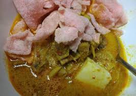 500 gr beras solok anak daro 2 sdt kapur sirih sedikit air 3 ½ l air bahan. Resep Lontong Gulai Cubadak Enak Resep Enyak