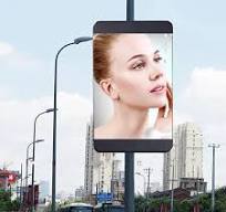 Street Light Pole LED Display: A Modern Digital Signage - YUCHIP
