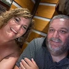 Deanna Garrett's Instagram, Twitter & Facebook