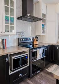 Black And Stainless Steel Refrigerator Our Kitchen Makeover With Black Stainless Steel Appliances The Diy Mommy Kitchen Fittings Kitchen Cabinets With Black Appliances Black Stainless Steel Appliances