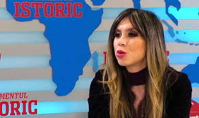 În momentul de față, aceasta este moderatoarea unei emisiuni de pe kanal d. Admission Fee In The Meantime Lazy Realitatea Tv Prezentator Denisa Rifai Totul Despre Familia Denisei Dsgraphicsmumbai Com