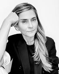 Headshots done via FaceTime. Need an updated headshot without leaving your  home? DM me.