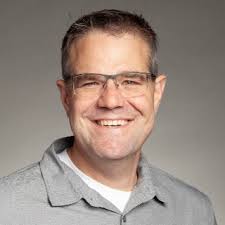 Leadership, Faculty & Staff