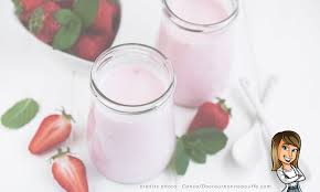 Yaourt Vegetal Fait Maison Aux Fraises Sans Yaourtiere Recette Facile En 2020 Yaourtiere Recette Yaourt Vegetal Recette Yaourt Maison