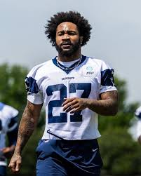 Just over 2 years ago, Miles Sanders was a pro bowler & the Eagles starting  RB in Super Bowl 57. He is now competing for a roster spot in Dallas.