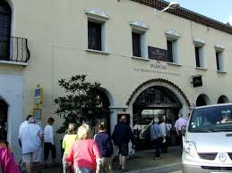 Valrhona Chocolate Boutique Tain L Hermitage S France Izobrazhenie Cite Du Chocolat Valrhona Tain L Hermitage Tripadvisor