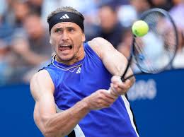 Alexander Zverev Falls in Rome and Continues His 2025 Struggles