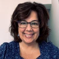 Carrie Stearns's Instagram, Twitter & Facebook