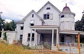 Rotting Mansion In Barton Heights To Get New Life News And Features Style Weekly Richmond Va Local News Arts And Events Дом для отпуска vignaccourt mansion richmond hill с садом и террасой расположен в мельбурне, всего в 1,6 км от стадиона мельбурн крикет граунд.