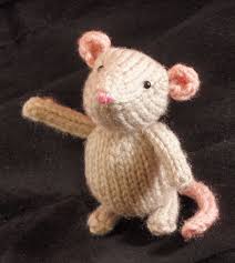 A post shared by вязаниемкyoutube (@knit.blog). Free Knitting Pattern For Marisol Mouse This Teacup Sized Amigurumi Mouse Toy Was Knitting Patterns Toys Knitted Toys Free Patterns Animal Knitting Patterns