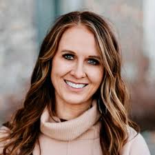 Richness of Dental Entrepreneur Woman is the collaboration.