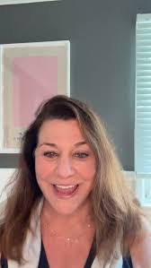 Joni Frank's Instagram, Twitter & Facebook