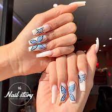 As you can see, blue ombre looks amazing on both your hands and feet. 23 Ways To Wear Trendy Butterfly Nails This Spring Stayglam