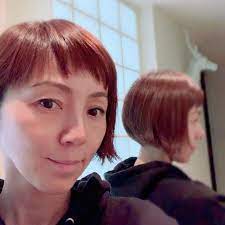 ヘアカット 後ろもわかるかな 左は若干短く 軽くアシメトリー twiggy twiggymiho 渡辺満里奈 ヘアカット ボブ パーマ 40代