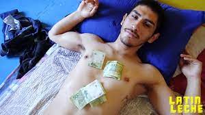 Video Completo - Latino Giving Favores Especiales Sexual Por Dinero - Latin  Leche | Pornhub