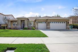 Home For Sale At 6213 W Delaware Ct Visalia Ca 93291 389 000 Listing 143845 See Homes For Sale Information School Fenced In Yard Visalia House Prices