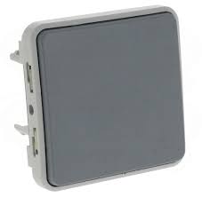 Chez priceminister 20,91 € ttc frais de livraison inclus. Permutateur Legrand Plexo 55 Gris Composable 29 22