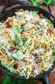 Broccoli And Bacon Chicken Alfredo Linguine Recipe Linguine Recipes Chicken Alfredo Recipes Chicken Alfredo Linguine Recipe