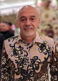 Christian Louboutin - Wikipedia