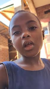 Ich habe nichts dokumentiert, um etwas zu beweisen. Ich habe gefilmt, weil  mich etwas still gemacht hat. Weil diese Kinder mit so wenig so viel Freude  hatten. Und ich mich gefragt habe,