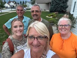 NEW UPDATE!! Matt Spends Thanksgiving With ALL The Grandkids — Spills On  Zach's ABSENCE From Rare Family Photo!