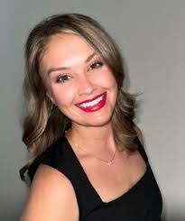 Amanda Irons's Instagram, Twitter & Facebook