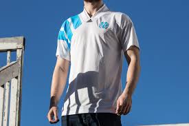 We have small but mighty tank tops, an essential summer basic that's unrivaled at layering. Om 93 Maillot Cheap Online