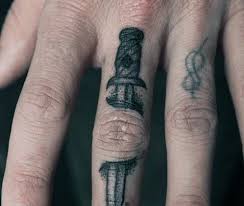 Arrow tattoos also represent power, strength, and love, which are a few of the essential attributes of life. Pin On Nails Tattoos