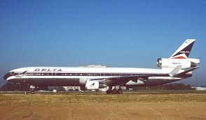 A Classic Shot Of A Delta Air Lines Md 11 At Charles De Gaulle In 1999 Photo B Delta Airlines Mcdonnell Douglas Md 11 Aviation