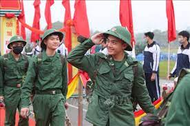 Thanh niên bảo lộc lên đường nhập ngũ 201715.02.2016 ngày hội tòng quân thực hiện nghĩa vụ quân sự năm 2017 tại thành phố bảo lộc. Thanh Nien Ha Ná»™i HÄƒng Hai Len Ä'Æ°á»ng Nháº­p NgÅ© Baotintuc Vn