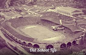 Wembley stadium (branded as wembley stadium connected by ee for sponsorship reasons) is a football stadium in wembley, london. Angliya 1935 God Na Znamenitom Stadione Uembli Sobralos 95 000 Zritelej Pikabu