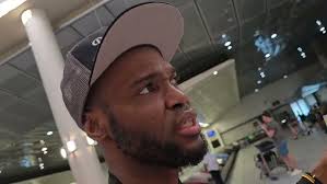 Cape Town. Arriving in Cape Town. airport scenes. first impressions. I'm  impressed.