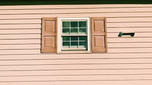 A 100% hardie exterior features north america's #1 brand of siding and the only trim with the character to stand beside it. Fiber Cement Vs Vinyl Siding Zeeland Lumber Supply