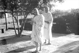I am nitin dharma chaudhari working in thailand, i am a devotee of shri gajanan maharaj, i would like to share my recent experience. Photo Gallery Shree Gajanan Maharaj And Shree Vasant Fivefold Path Mission