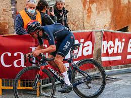 The photo shows both the down tube and top tube pidcock's pinarello snapped in half as a result of the crash, as well as damage to the front wheel and time trial bars. Briton Tom Pidcock Claims Surprise Maiden Ineos Win More Sports News Times Of India