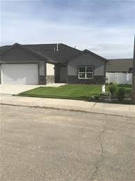 2539 Whispering Pine Twin Falls Id 83301 Mls 98746235 Listing Information Berkshire Hathaway Homeservic Property Property For Sale