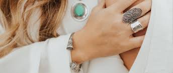 Free shipping on many items | browse your favorite brands. Ring Fingers And Their Meanings Where Should You Wear Your Ring