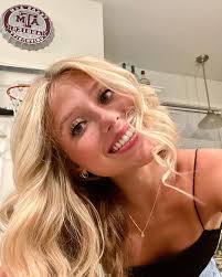 life recently!!🪩💌🫶🏼