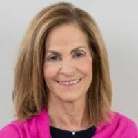 Amy Gerson's Instagram, Twitter & Facebook