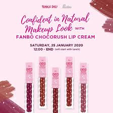 Lipstik memang menjadi salah satu elemen dalam riasan yang cukup sulit diaplikasikan untuk bisa tetap tahan lama seharian. Female Daily Network