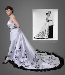 This account promotes audrey's hepburn children's fund. Audrey Hepburn Sabrina Kleid Reproduktion Formal Etsy