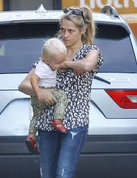 3 on the way in october, sharing a stunning photograph that showed her cradling her. Teresa Palmer In Jeans 23 Gotceleb